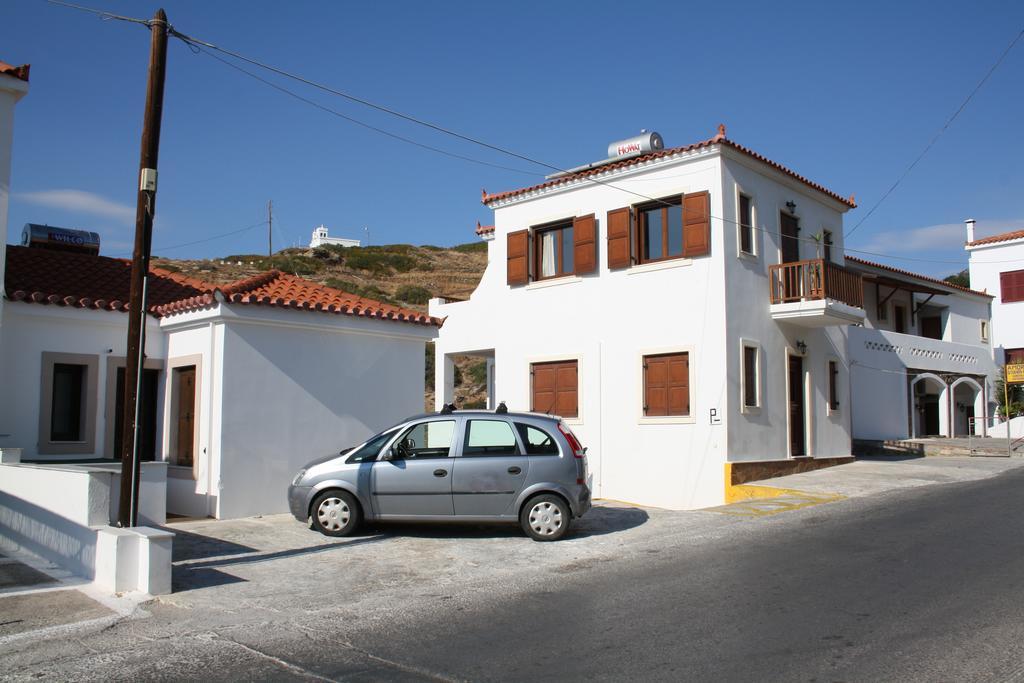 Amorani Studios Batsi  Luaran gambar
